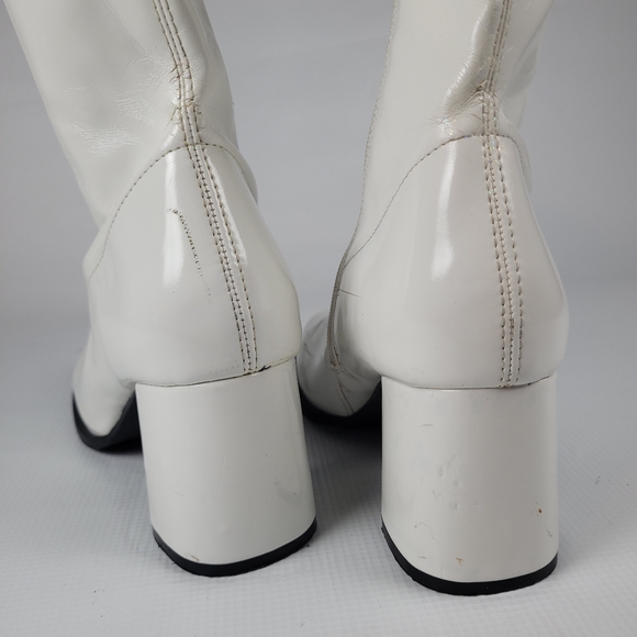 Funtasmas Women's Gogo300 Wide Calf White Boots Patent Leather Size 7 - Picture 3 of 12